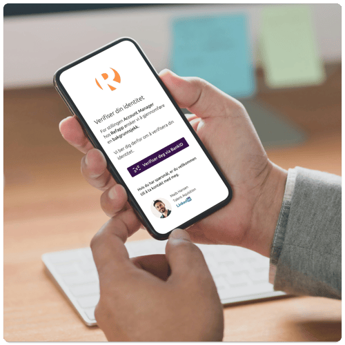 Kandidaten verifiserer seg